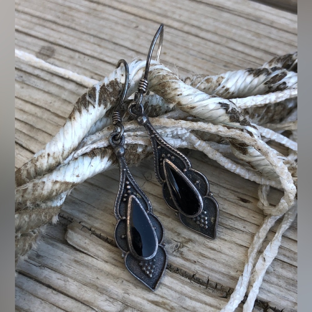 Vintage Black Onyx Sterling Silver Earrings‎